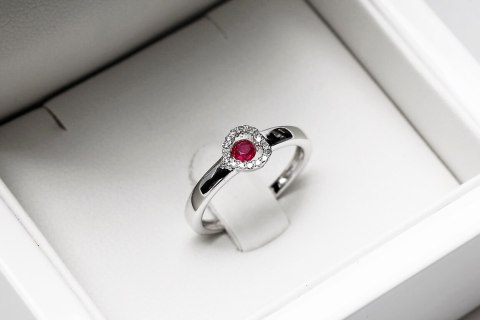 Złoty pierścionek - Diament Rubin Złoty pierścionek - Diament Rubin
