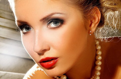 Złote kolczyki na sztyfcie - Diament Złote kolczyki na sztyfcie - Diament